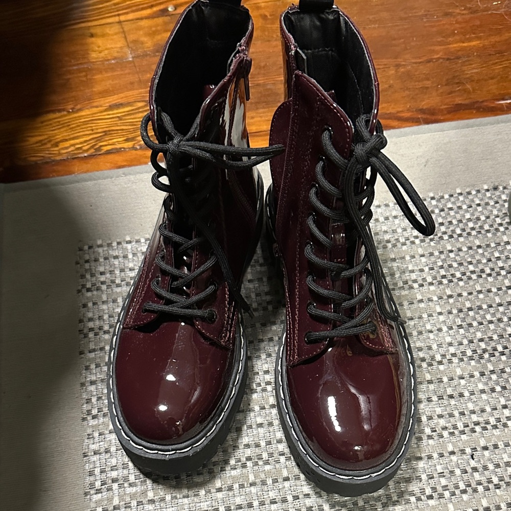 Burgundy Sincerely Jules Patent Leather “Combat” Boots NWOT 7